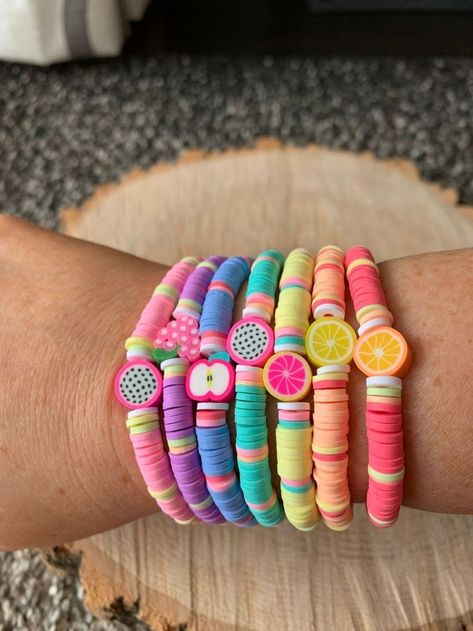 Clay Bracelet Patterns, Bracelets Preppy, Clay Beaded Bracelet, Clay Fruit, Make Clay Beads, Fruit Bracelet, Colorful Bead Bracelets, Clay Bracelets, Clay Bead Necklace