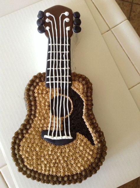 11th Birthday Cake, Guitar Birthday Cakes, Cake Music, Guitar Birthday, Pull Apart Cupcake Cake, Guitar Cake, Tiered Cakes Birthday, Cupcakes Ideas, Pull Apart Cupcakes