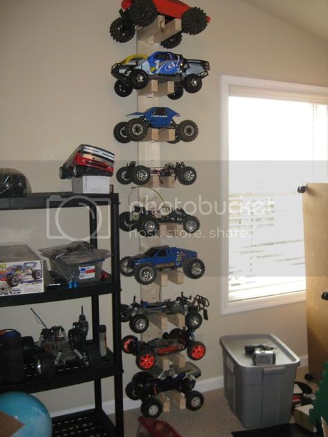 Rc Car Track, Mobil Rc, Radio Control Diy, Diy Rc Cars, Rc Track, Truck Storage, Rc Cars And Trucks, Radio Controlled Cars, Rc Autos