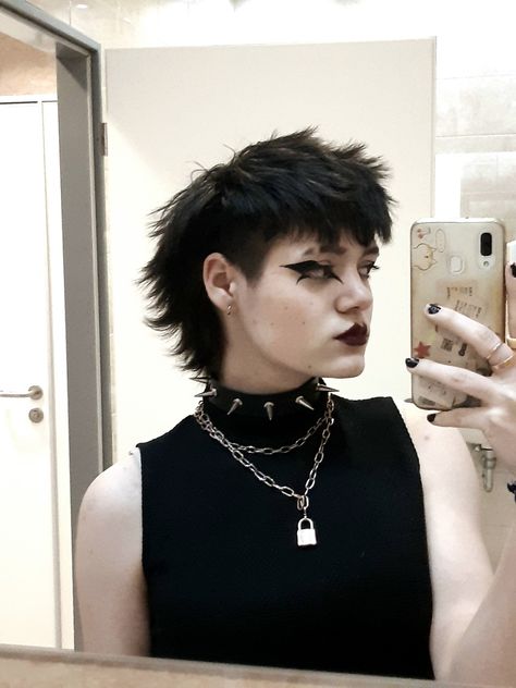 Punk Masc Haircuts, Mullet With Undercut Hairstyle Women, Mohawk Down, Shaggy Mullet Shaved Sides, Short Black Mullet, Mohawk Front View, Gothic Mullet, Alternative Hairstyles Short, Asymmetrical Mullet