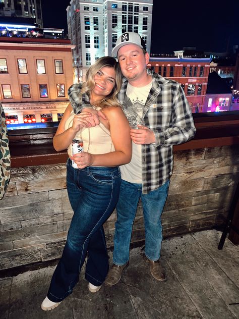 #couplepics #nashville #outfitideas #nightoutfashion #partywear Concert Outfit Men, Nashville Trip, Nashville Tn, Nashville Outfits, Country Concert Outfit, Country Concerts, Guys Clothing Styles, Couple Outfits, Friend Photos