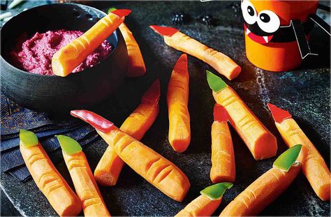 Carrot Fingers Recipe | Halloween Party Food Ideas | Tesco Real Food Carrot Snacks, Halloween Themed Snacks, Snacks Diy, Themed Snacks, Halloween Food Ideas, Kids Halloween Food, Vegan Halloween, Healthy Halloween Snacks, Easy Halloween Party