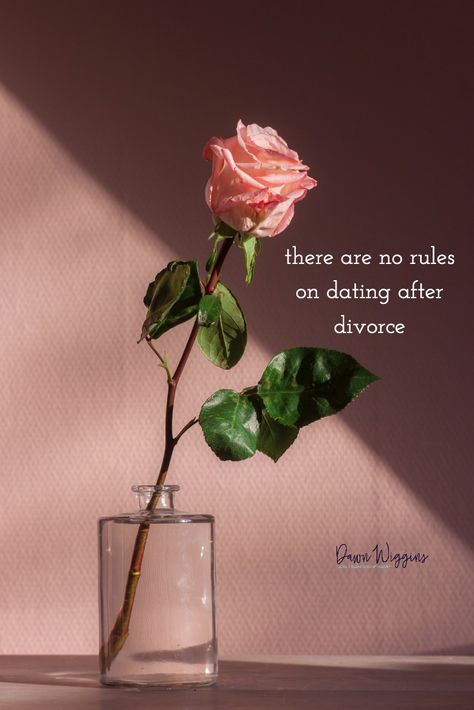 There are no rules on dating after divorce. Some choose to jump right back in, while others prefer to wait or even rule it out entirely. None of these decisions are wrong. But there are signs to look for that can help you make your determination—signs that could indicate you’re not over your ex and are not ready to date in a healthy way. If you missed my blog post that focuses on this topic, take a peek! #divorce #dating #healing #emdrtherapist #relationships #selfcare #howtoheal Self Love Quotes Short Instagram Story, Dear Old Me, Selflove Quotes Aesthetic, Proud Of Myself Quotes, Starting A Relationship, Snap Captions, Lost Myself Quotes, Learn To Trust Again, Aesthetic Views