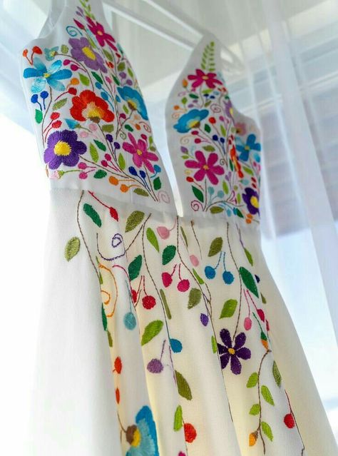 Otomi Nail Art, Otomi Wedding Dress, Mexican Wedding Dress Embroidered, Mexican Inspired Wedding, Mexico Dress, Casual Trendy Outfits, Mexican Wedding Dress, Embroidered Wedding Dress, Black Dresses Classy