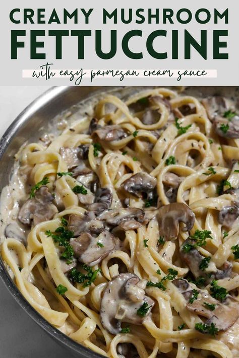 Mushroom Fettucini Alfredo, Fettucini Sauce, Mushroom Fettuccine Alfredo, Fettucini Alfredo Recipe, Fetuccini Alfredo, Mushroom Fettuccine, Spaghetti Dishes, Mushroom Alfredo, Pasta Carbonara Recipe