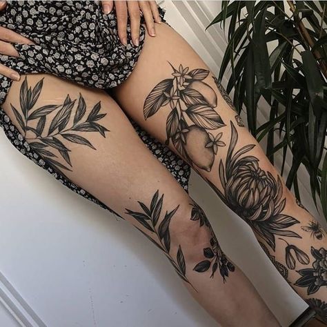 Over The Knee Tattoo, Knee Tattoo Ideas, Tattoo Ideas Black, The Knee Tattoo, Knee Tattoos, Plant Tattoo, Leg Tattoos Women, Leg Sleeve Tattoo, Stomach Tattoos