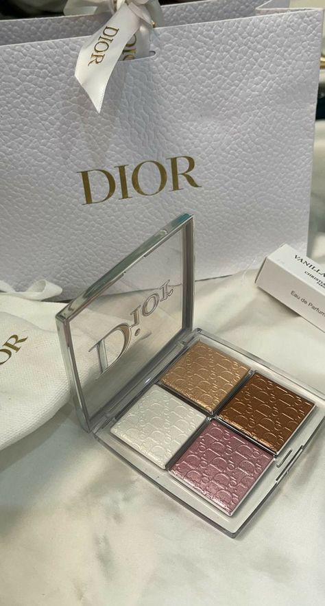 Dior Backstage Glow Face Palette, Rosa Make-up, Soft Make-up, Boho Makeup, Best Makeup Brands, Dior Backstage, Gene False, Glow Face, Makeup Supplies