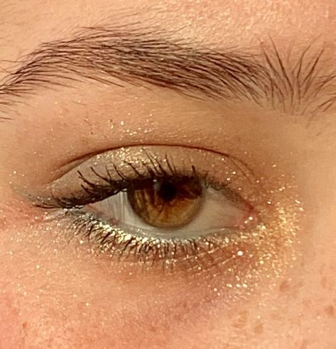 Earthy Aesthetic Makeup, Evermore Eye Makeup, Eras Eye Makeup, Simple Sparkle Makeup, Single Color Eyeshadow Looks, Natural Sparkly Makeup, Evermore Makeup, Ethereal Makeup Goddesses, Cool Toned Makeup Looks