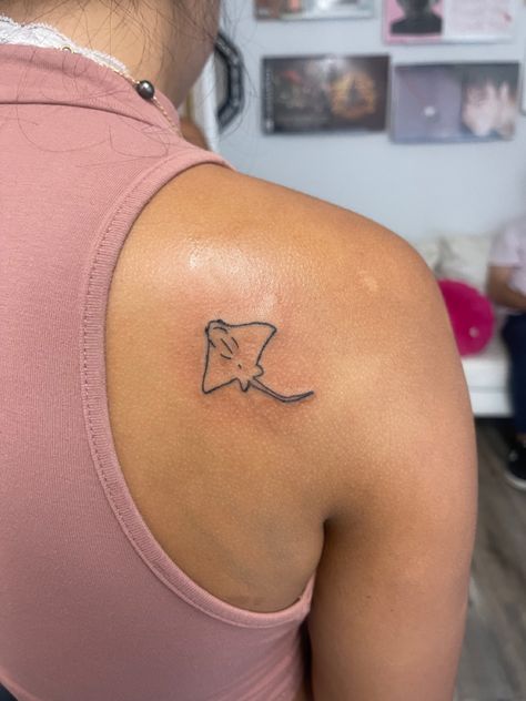 Sting Ray Tattoo, Ray Line, Stingray Tattoo, Ray Tattoo, Tattoo On Shoulder, Line Work Tattoo, Stingray, Shoulder Tattoo, Tattoo On