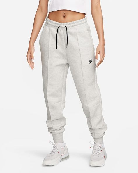 Nike Sportswear Tech Fleece Women's Mid-Rise Joggers. Nike.com 9th Grade Outfits, Nike Sportswear Tech Fleece, Nike Tracksuit, Adidas Tracksuit, Nike Joggers, Tailored Design, Womens Nike, Tech Fleece, Grey Nikes