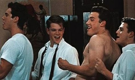 School Ties Randall Batinkoff, Matt Damon Ben Affleck, School Ties, 90s Men, Chris O’donnell, 90s Girl, Matt Damon, Young Actors, Ben Affleck