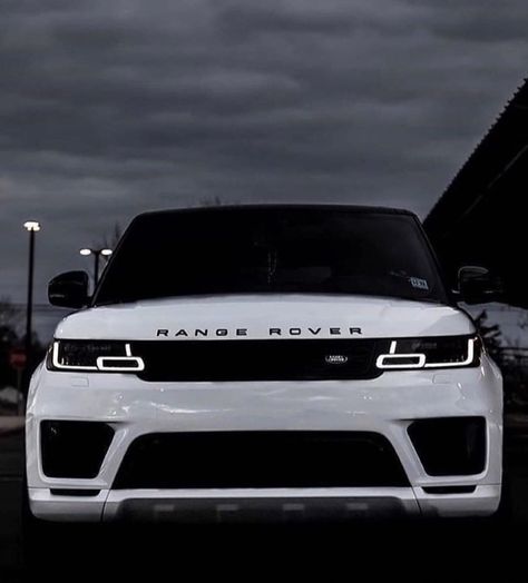 Rangerovers on Instagram: “A powerful presence 💪😤 . #rangeroverworld #rangerover #rangeroversport #4x4 #rangeroversociety #rangeroverusa #rangerovervideos…” Range Rover Aesthetic, Rover Aesthetic, White Range Rover, White Range, Range Rover, Range, Cars, On Instagram, White