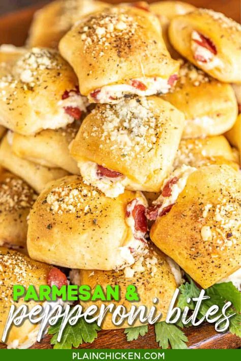 Calzone Bites, Pepperoni Bites, Pepperoni Dip, Plain Chicken Recipe, Pizza Calzone, Pepperoni Rolls, Inexpensive Dinners, Turkey Pepperoni, Plain Chicken