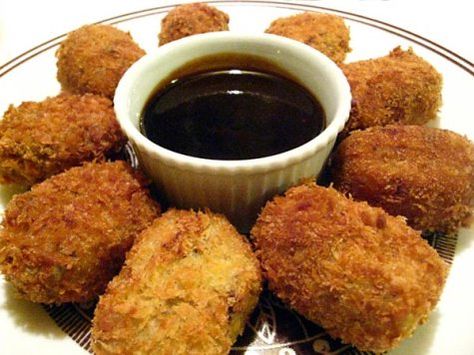 Korokke Recipe Japanese Style, Kroketten Recipe, Korokke Recipe, Beef Croquettes Recipe, Beef Croquettes, Alternative Food, Croquettes Recipe, Healthy Food Alternatives, Potato Croquettes