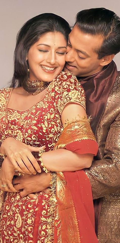 Hum Saath Saath Hain, Salman Katrina, 90s Bollywood Actress, 90s Bollywood Fashion, Sonali Bendre, Fawad Khan, Salman Khan Photo, 90s Bollywood Aesthetic, Bollywood Images