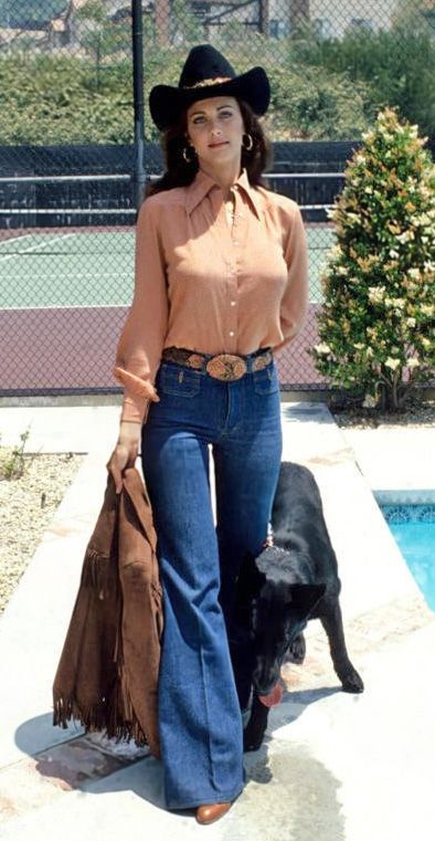 vintageruminance: “ Lynda Carter ”                                                                                                                                                                                 More Cowboy Carter Outfit, 70s Western Fashion, Country Couture, Linda Carter, 70s Outfits, Lynda Carter, I'm With The Band, Cow Boy, Gal Gadot