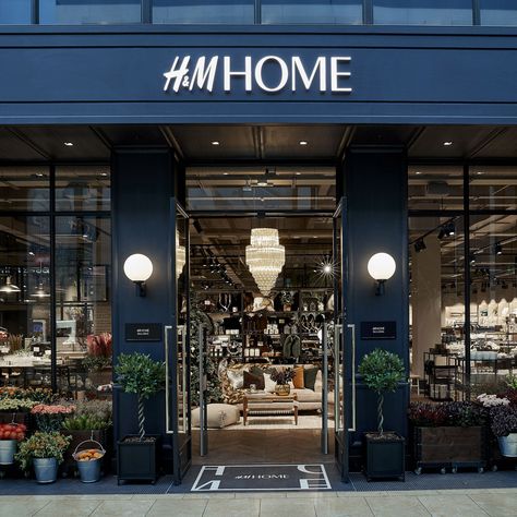 Flowers For Delivery, Mall Facade, Hm Home, Pharmacy Design, Retail Inspiration, Everlasting Flowers, Bunny Tails, Rustic Curtains, H&m Home