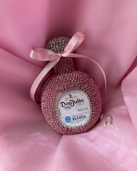 🌸🎀💓✨ . . . . . Inspo @houseofbottlesla ✨ . . cuteness overload 😭 . . #donjulio #summer #mini #tequila #pink #sparkle #aesthetic #bow #coquette #june #vacay #vacation #birthday #21 #gift #giftideas #reel #idea #party #pool #verano #lunch #poppinnbottlesss Mini Don Julio Bottles, Donjulio Tequila Aesthetic, Pink Liquor Bottles, Birthday Bottle Decoration, Tequila Bottles Decoration, Pink Sparkle Aesthetic, Bestie Crafts, Bedazzled Bottles, Tequila Birthday