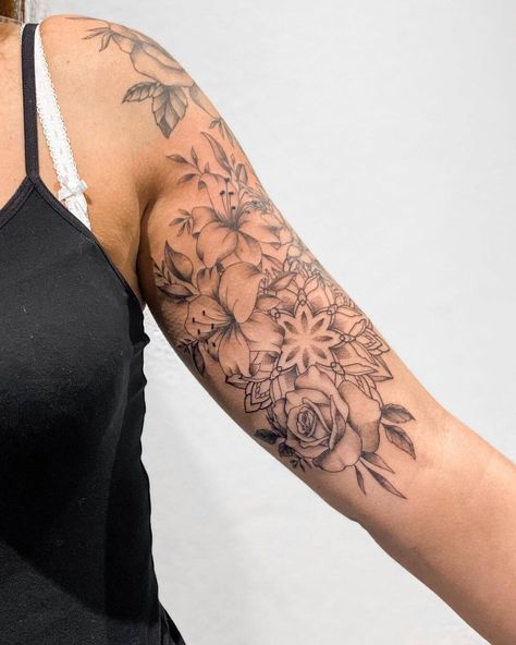 Inner Upper Arm Tattoos, Half Sleeve Tattoo Upper Arm, Inside Bicep Tattoo, Mandala Tattoo Ideas, Bicep Tattoo Women, Mandala Arm Tattoos, Tato Mandala, Mandala Tattoos For Women, Inside Of Arm Tattoo