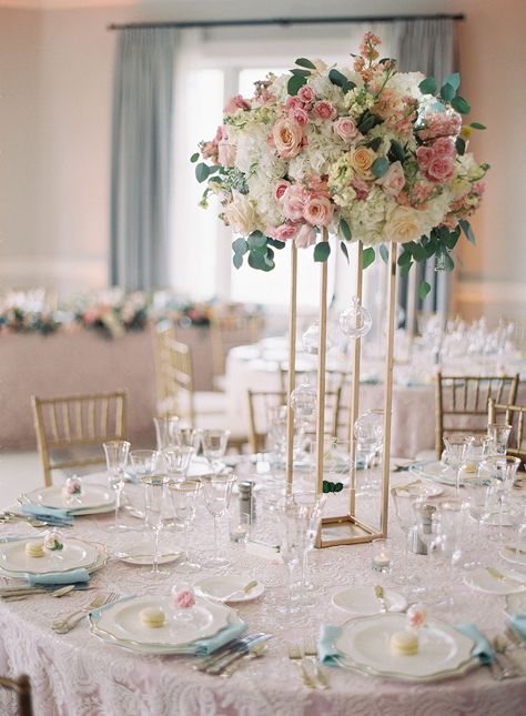 Vivian and Peter’s wedding at Half Moon Bay Dusty Pink Centerpiece Wedding, Pretty Wedding Centerpieces, Wedding Table Pink, Tall Flower Arrangements, Beautiful Wedding Centerpiece, Lush Wedding, Centerpieces Ideas, Disney Weddings, Blue Napkins