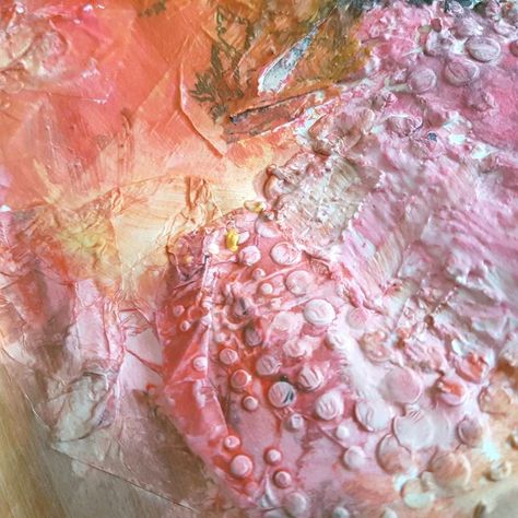 Art Using Texture, Surfaces And Textures Art, Surface And Texture Art, Texture In Painting, Art Texture Ideas, Texture Artists, Texture In Art, Surfaces Art, Plastic Circles