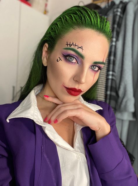 Makeup halloween jokermakeup halloweenideas Joker Halloween Makeup, Hallowen Party, Joker Halloween, Dulces Halloween, Joker Makeup, Joker Costume, Joker Cosplay, Halloween Makeup Easy, Dress Halloween Costume