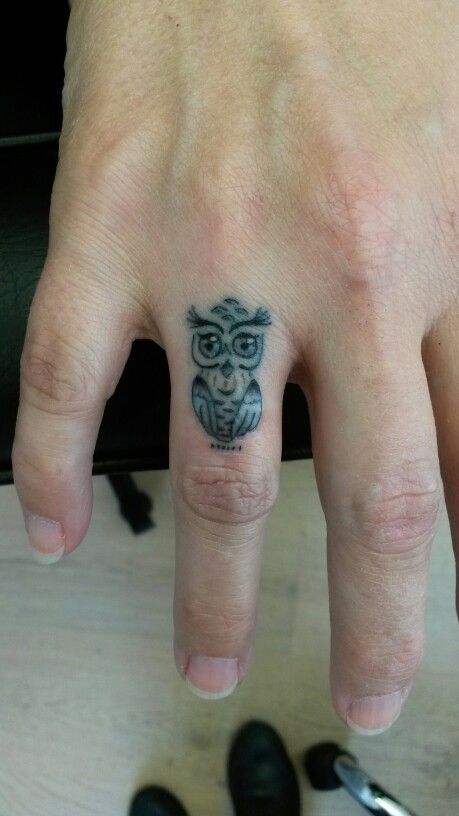 Owl finger tattoo Owl Finger Tattoo, Lightning Tattoos, Tattoos Owl, Lightning Tattoo, Butterfly Tattoos For Women, Hand Tattoos For Women, Butterfly Tattoos, Finger Tattoo, Owl Tattoo