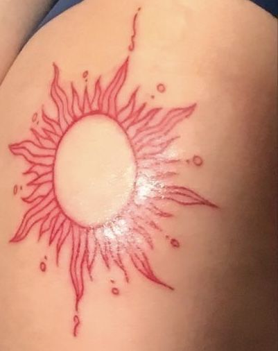 Cool Sun Tattoos, Tattoos Red And Black, Red Sun Tattoo, Red Tattoo, Sun Tattoos, Tattoos For Black Skin, Red Tattoos, Cute Tattoos For Women, Diy Tattoo