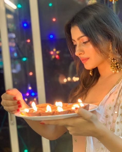 Aparna Dixit on Instagram: “It was indeed a Happy Diwali. ✨ Thankyou all..my friends, family, fanmily for lighting up my life.! . . Jewellery @rimayu07 Skirt…” Festive Photography, Diwali Photoshoot, Aparna Dixit, Pre Shoot, Diwali Photography, Diwali Pictures, Photo Stills, Diwali Photos, Photo Arts