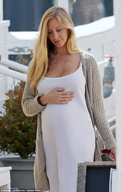 Bumping along nicely: Leah Jenner looked lovely in a white maxi dress on Friday as she cra... Leah Jenner, Chic Pregnancy Style, Jenner Pregnant, Brandon Jenner, Pregnant Dresses, Preggo Fashion, Dresses For Pregnant Women, Celebrity Style Icons, Women Dress Online