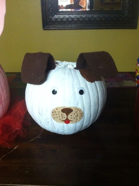 Pokey puppy.. Literacy pumpkin Clifford Pumpkin Painting, Golden Retriever Pumpkin Painting, Pumpkin Painting Ideas Dog, Puppy Pumpkin, Dog Pumpkin Painting, Pumpkin Decorated Like A Dog, Dog Themed Pumpkin Painting, Book Character Pumpkins, Puppy Crafts