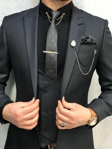 Grey Slim Fit Suit, Black Suit Men, Slim Fit Suit Men, Suits Men Business, Dress Suits For Men, Designer Suits For Men, Slim Fit Suits, Fashion Suits For Men, Mens Fashion Classy