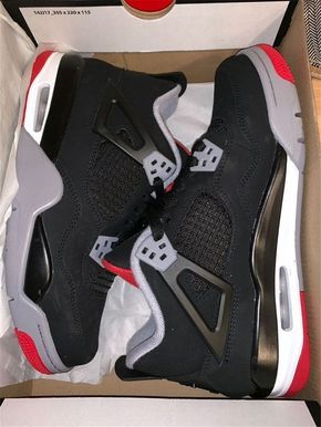 Sepatu Air Jordan, Jordan 4 Shoes, Zapatillas Nike Basketball, Jordan 4 Retro Bred, Jordan Retro 4, Nike Shoes Girls, Jordan Shoes Girls, Pretty Shoes Sneakers, Jordan Shoes Retro