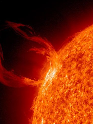 NASA Solar Dynamics Observatory Pictures - High-Resolution Pictures of the Sun - Popular Mechanics Pictures Of The Sun, Space Photos, Space Images, Solar Flare, To Infinity And Beyond, Space And Astronomy, High Resolution Picture, Space Exploration, Science And Nature