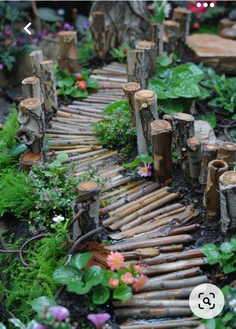 Forest Fairy Garden, Tree Stump Ideas Outdoor Fairy Garden, Fairy Garden Diorama, Natural Fairy Houses, Fairy Garden Around Tree Base, How To Make A Fairy Garden, Small Fairy Garden Ideas, Homemade Fairy Garden Ideas, Mini Fairy Garden Ideas