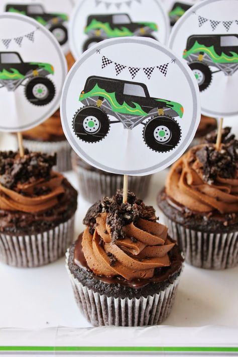 Truck Birthday Cake Ideas, Monster Truck Cupcakes, Monster Truck Birthday Cake, Truck Birthday Cake, Monster Jam Birthday Party, Baking With Blondie, Truck Cupcakes, Monster Truck Birthday Party, Monster Jam Birthday