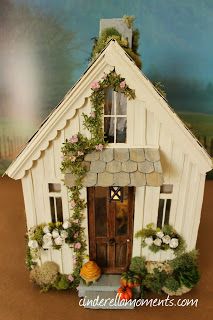 Cinderella Moments: Pearl Cottage - Another Cinderella Moments Shabby Chic Custom Dollhouse Popsicle Stick Crafts House, Popsicle Stick Houses, Custom Dollhouse, Cinderella Moments, Chic Garden, Bird Houses Painted, Chic Bedding, Shabby Chic Living Room, Glitter Houses