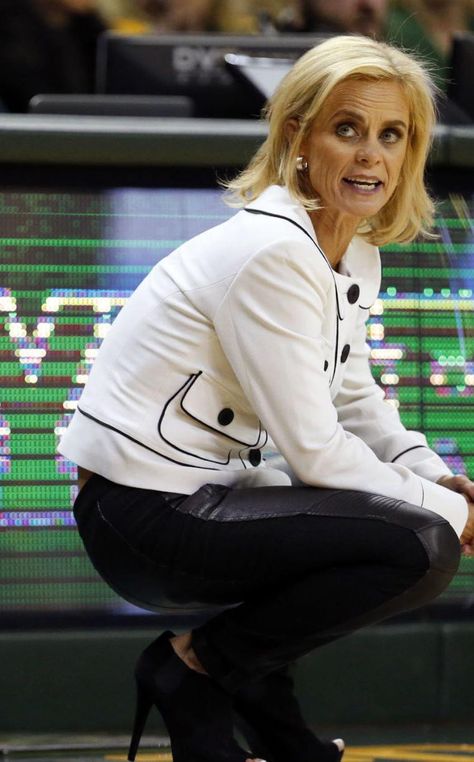 Kim Mulkey.  Baylor coach and Louisiana Tech player. Kim Mulkey Outfits, Kim Mulkey, Lsu Basketball, Competition Outfit, Louisiana Tech, Top Beauty Products, Clothes Ideas, Louisiana, Varsity Jacket