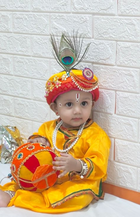 Baby Krishna Makeup, Krishna Kids Photoshoot, Krishna Janmashtami Baby Photo Shoot, Krishna Makeup For Kids, Yashoda And Krishna Baby Photoshoot, Yashoda And Krishna Baby, Krishna Theme Baby Photoshoot, Baby Krishna Photoshoot, Baby Krishna Images