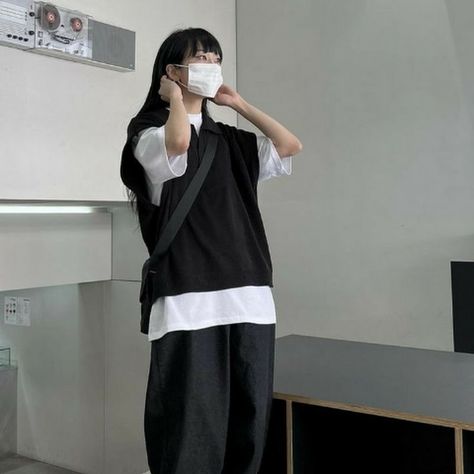 Baggy Fashion, Mode Turban, Baggy Clothes, Tomboy Outfits, Tomboy Style Outfits, Japanese Outfits, Swaggy Outfits, Tomboy Fashion, Mode Inspo