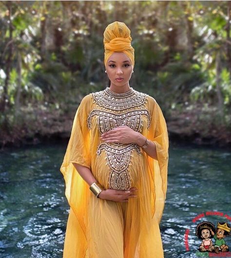 Maturity Shoot, African Maternity, Fam Goals, Maternity Photoshoot Ideas, Pregnant Dress, A Pregnant Woman, Maternity Photoshoot Poses, Diva Style, Diamond Life