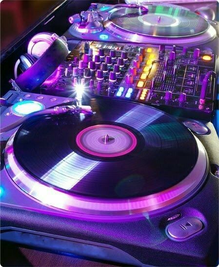 Dj Art, Dj Sound, Dj Setup, Dj Booth, Dj Gear, Disc Jockey, Avicii, Electronic Dance Music, Dj Music