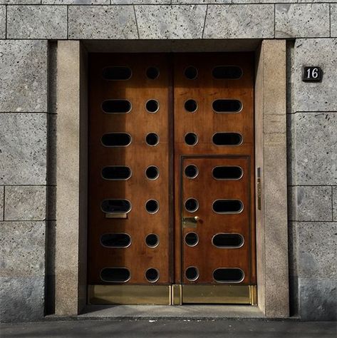 On the Street….Via Solari, Milan | The Sartorialist | Bloglovin’ Door Architecture, The Sartorialist, Door Detail, Cool Doors, Doors And Hardware, Open Door, Entrance Door, Space Architecture, Beautiful Doors