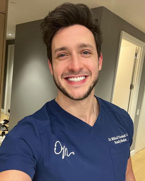 🐻 Dr Mike Instagram, Doctor Husband, Dr Mike Varshavski, Mike Varshavski, Doctor Mike, Grey Hair Don't Care, Hospital Admit Hand Pics, Dr Mike, Picture Of Doctor