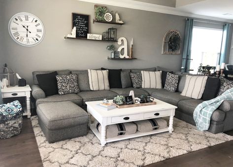 Living Room Decor Gray, Modern Farmhouse Living, Living Room Redo, Living Room Living Room, Modern Farmhouse Living Room, Farmhouse Living Room, Living Room Decor Cozy, Farmhouse Decor Living Room, House Things