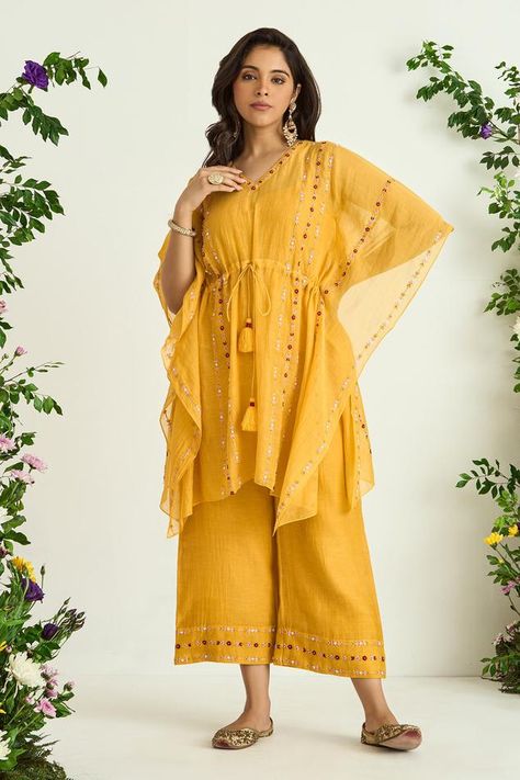 Buy Taavare Green Tissue Organza Botanic Print Short Kaftan Pant Set Online | Aza Fashions Kaftan Set, Kaftan Tunic, Embroidered Kaftan, Short Kaftan, Tunics Online, Indian Kurta, Short Pant, Long Kaftan, Yellow Silk