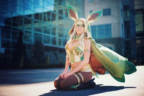 Pokemon - Leafeon -02- by beethy.deviantart.com on @DeviantArt Pikachu Cosplay, Video Game Cosplay, Jessica Nigri, Pokemon Cosplay, Cosplay Characters, All Pokemon, Amazing Cosplay, Geek Girls, Cool Pokemon