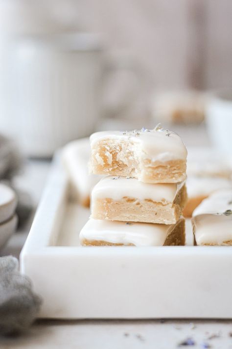 Iced Lemon Lavender Shortbread Cookies - Curly Girl Kitchen Iced Lemon Lavender Shortbread Cookies, Lemon Lavender Shortbread Cookies, Edible Lavender, Lavender Shortbread Cookies, Lavender Shortbread, Floral Food, Pie Muffins, Rose Cookies, Honey Chocolate