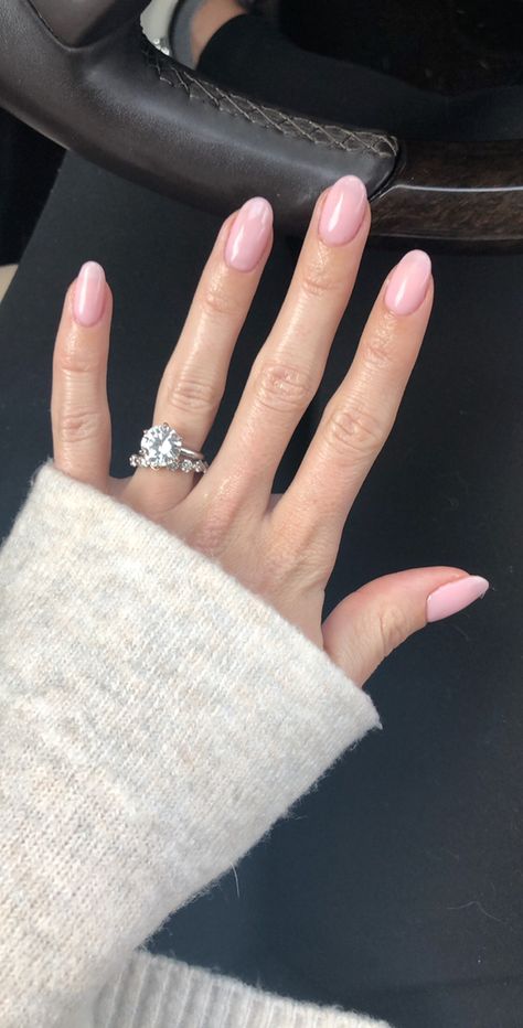 Opi Bubble Bath Oval Nails, Bubble Gum Opi Gel, Bubble Pink Nails Acrylic, Summer Nails Work Appropriate, Opi Bubble Bath Acrylic Nails, Oval Natural Acrylic Nails, Opi Bubblebath Nails, Bubble Bath Pink Nails Acrylic, Matte Bubble Bath Nails