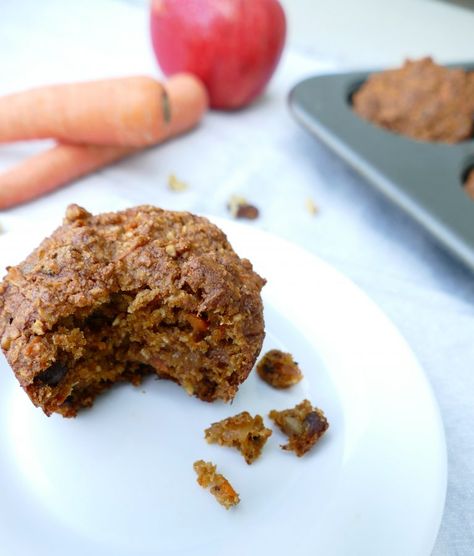 Morning Glory Muffins--No oil, no refined sugar, can be gluten free and they are SO YUMMY! #wfpb #vegan #muffins #breakfast #snacks Faithful Plateful, Wfpb Vegan, Glory Hallelujah, Glory Muffins, Muffins Breakfast, Morning Glory Muffins, Vegan Muffins, Ginger Nut, Mocktail Recipe